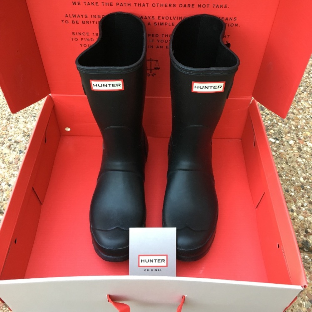 Black Short Hunter Rain boots- Women Size 8